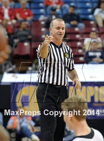 Thumbnail 1 in Bishop O'Dowd vs. Mater Dei (CIF State Open Division Final) photogallery.