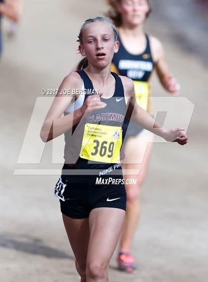 Thumbnail 1 in CIF State Cross Country Championships (Girls D2 Race) photogallery.