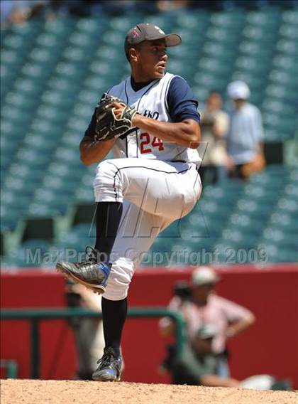 Thumbnail 3 in Beckman vs. South Hills (CIF SS D3 Final) photogallery.