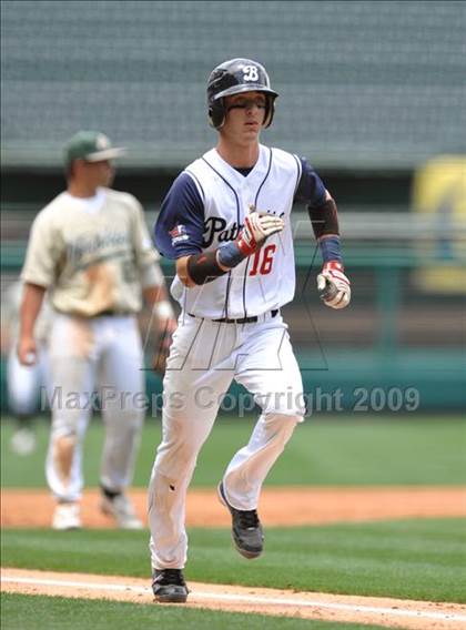 Thumbnail 3 in Beckman vs. South Hills (CIF SS D3 Final) photogallery.