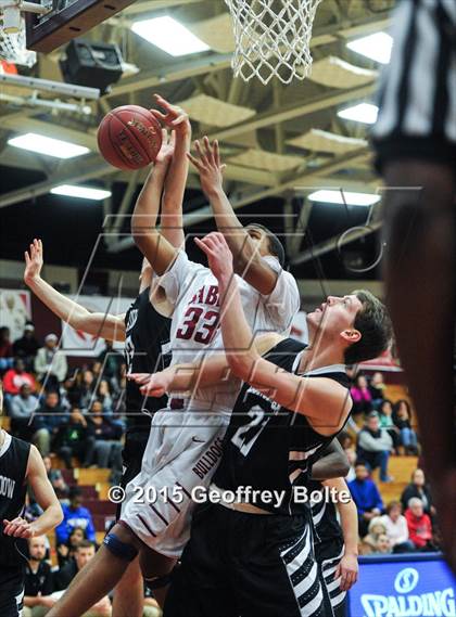 Thumbnail 3 in Sabis International vs Longmeadow (Spalding HoopHall Classic) photogallery.