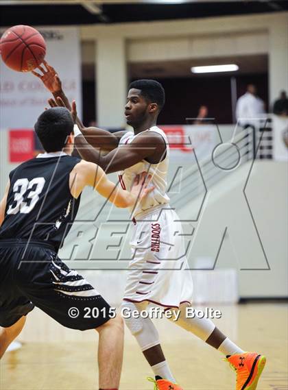 Thumbnail 3 in Sabis International vs Longmeadow (Spalding HoopHall Classic) photogallery.