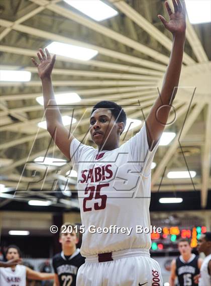 Thumbnail 2 in Sabis International vs Longmeadow (Spalding HoopHall Classic) photogallery.