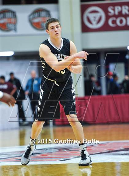 Thumbnail 3 in Sabis International vs Longmeadow (Spalding HoopHall Classic) photogallery.