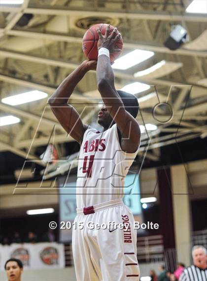 Thumbnail 2 in Sabis International vs Longmeadow (Spalding HoopHall Classic) photogallery.