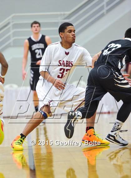 Thumbnail 2 in Sabis International vs Longmeadow (Spalding HoopHall Classic) photogallery.