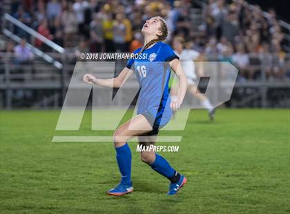 Thumbnail 2 in Mandeville vs. St. Amant (LHSAA D1 Semifinal) photogallery.