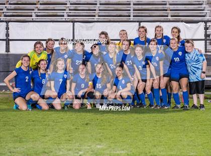 Thumbnail 3 in Mandeville vs. St. Amant (LHSAA D1 Semifinal) photogallery.