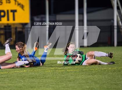 Thumbnail 1 in Mandeville vs. St. Amant (LHSAA D1 Semifinal) photogallery.