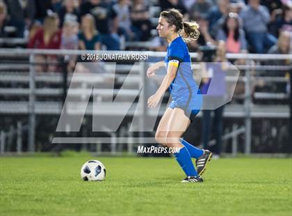 Thumbnail 2 in Mandeville vs. St. Amant (LHSAA D1 Semifinal) photogallery.