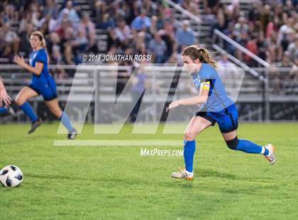 Thumbnail 2 in Mandeville vs. St. Amant (LHSAA D1 Semifinal) photogallery.