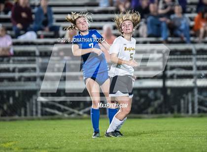 Thumbnail 3 in Mandeville vs. St. Amant (LHSAA D1 Semifinal) photogallery.