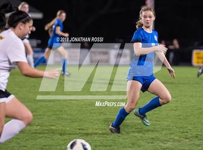 Thumbnail 2 in Mandeville vs. St. Amant (LHSAA D1 Semifinal) photogallery.