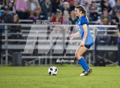 Thumbnail 3 in Mandeville vs. St. Amant (LHSAA D1 Semifinal) photogallery.