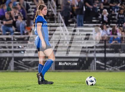 Thumbnail 3 in Mandeville vs. St. Amant (LHSAA D1 Semifinal) photogallery.