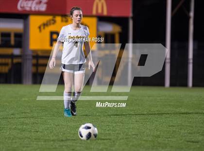 Thumbnail 3 in Mandeville vs. St. Amant (LHSAA D1 Semifinal) photogallery.