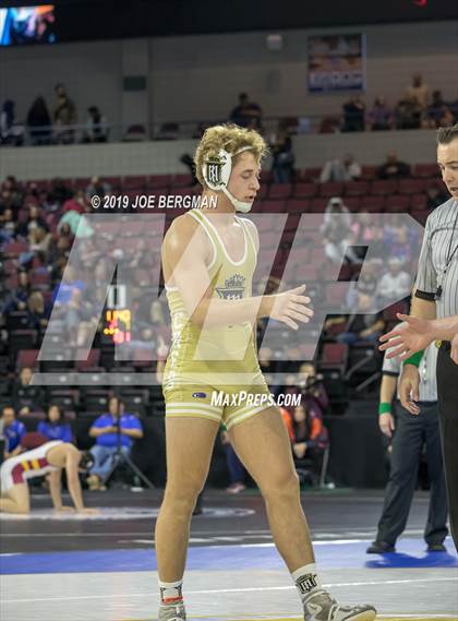 Thumbnail 1 in CIF State Boys Wrestling Championships (3rd/4th Place Matches) photogallery.