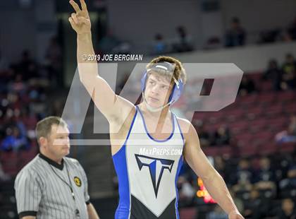 Thumbnail 1 in CIF State Boys Wrestling Championships (3rd/4th Place Matches) photogallery.