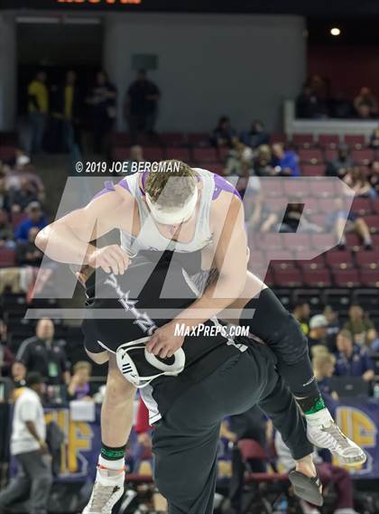 Thumbnail 2 in CIF State Boys Wrestling Championships (3rd/4th Place Matches) photogallery.