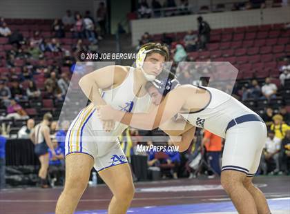 Thumbnail 1 in CIF State Boys Wrestling Championships (3rd/4th Place Matches) photogallery.