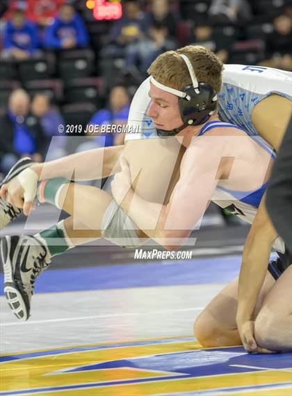 Thumbnail 2 in CIF State Boys Wrestling Championships (3rd/4th Place Matches) photogallery.