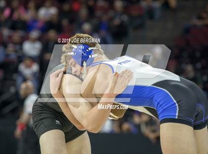 Thumbnail 2 in CIF State Boys Wrestling Championships (3rd/4th Place Matches) photogallery.