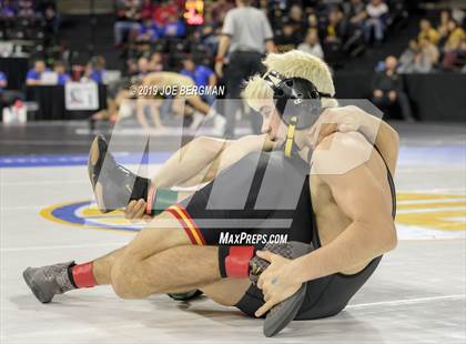 Thumbnail 2 in CIF State Boys Wrestling Championships (3rd/4th Place Matches) photogallery.