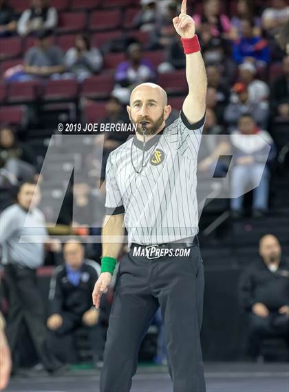 Thumbnail 1 in CIF State Boys Wrestling Championships (3rd/4th Place Matches) photogallery.