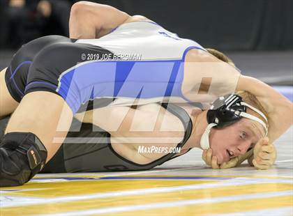 Thumbnail 3 in CIF State Boys Wrestling Championships (3rd/4th Place Matches) photogallery.