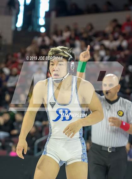 Thumbnail 2 in CIF State Boys Wrestling Championships (3rd/4th Place Matches) photogallery.