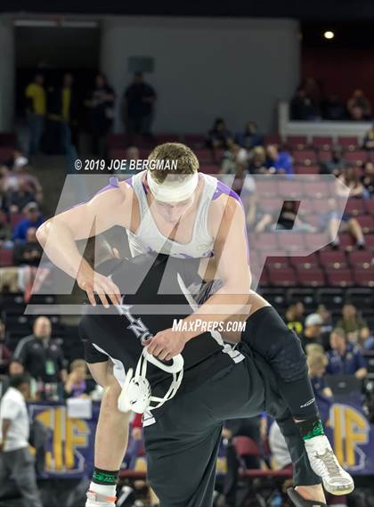 Thumbnail 1 in CIF State Boys Wrestling Championships (3rd/4th Place Matches) photogallery.