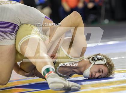 Thumbnail 1 in CIF State Boys Wrestling Championships (3rd/4th Place Matches) photogallery.