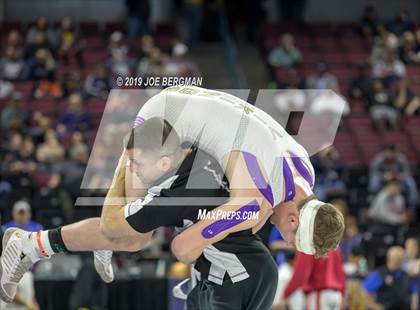 Thumbnail 1 in CIF State Boys Wrestling Championships (3rd/4th Place Matches) photogallery.
