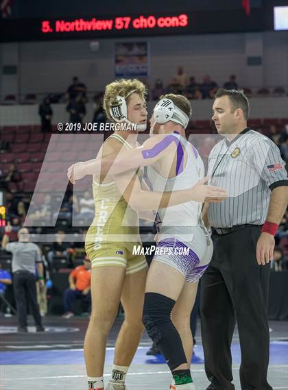 Thumbnail 2 in CIF State Boys Wrestling Championships (3rd/4th Place Matches) photogallery.
