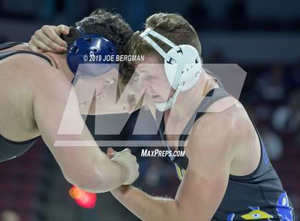 Thumbnail 2 in CIF State Boys Wrestling Championships (3rd/4th Place Matches) photogallery.