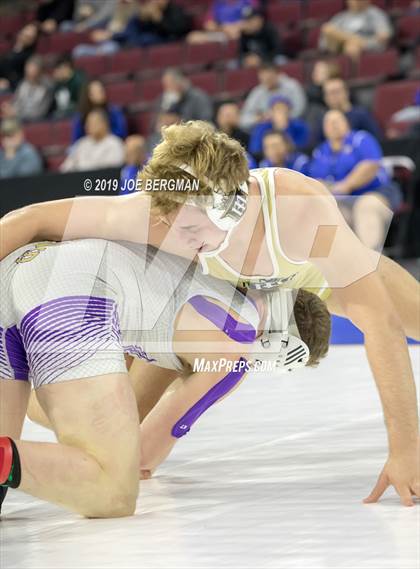 Thumbnail 1 in CIF State Boys Wrestling Championships (3rd/4th Place Matches) photogallery.