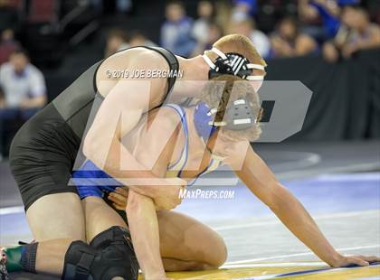 Thumbnail 2 in CIF State Boys Wrestling Championships (3rd/4th Place Matches) photogallery.