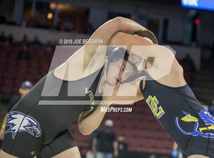Thumbnail 2 in CIF State Boys Wrestling Championships (3rd/4th Place Matches) photogallery.