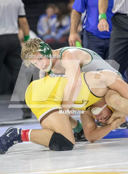 Thumbnail 1 in CIF State Boys Wrestling Championships (3rd/4th Place Matches) photogallery.