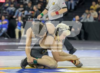 Thumbnail 2 in CIF State Boys Wrestling Championships (3rd/4th Place Matches) photogallery.