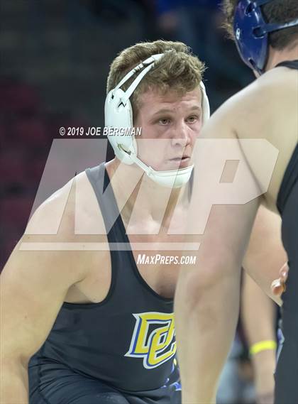 Thumbnail 1 in CIF State Boys Wrestling Championships (3rd/4th Place Matches) photogallery.