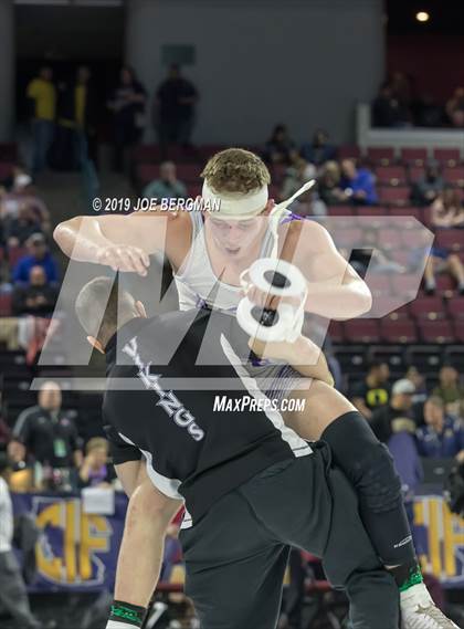 Thumbnail 3 in CIF State Boys Wrestling Championships (3rd/4th Place Matches) photogallery.