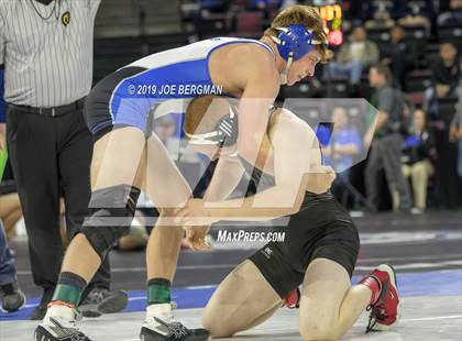 Thumbnail 3 in CIF State Boys Wrestling Championships (3rd/4th Place Matches) photogallery.