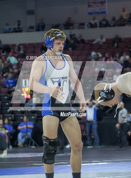 Thumbnail 2 in CIF State Boys Wrestling Championships (3rd/4th Place Matches) photogallery.