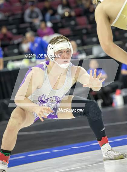 Thumbnail 1 in CIF State Boys Wrestling Championships (3rd/4th Place Matches) photogallery.