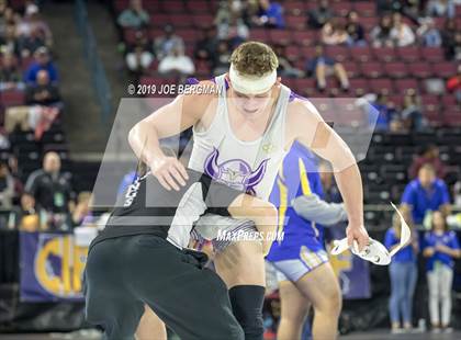 Thumbnail 2 in CIF State Boys Wrestling Championships (3rd/4th Place Matches) photogallery.