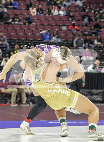 Thumbnail 3 in CIF State Boys Wrestling Championships (3rd/4th Place Matches) photogallery.