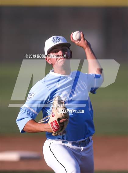Thumbnail 2 in Clovis North vs. Central photogallery.