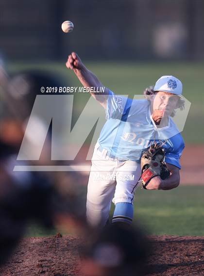 Thumbnail 3 in Clovis North vs. Central photogallery.