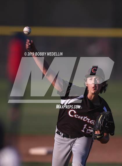 Thumbnail 1 in Clovis North vs. Central photogallery.